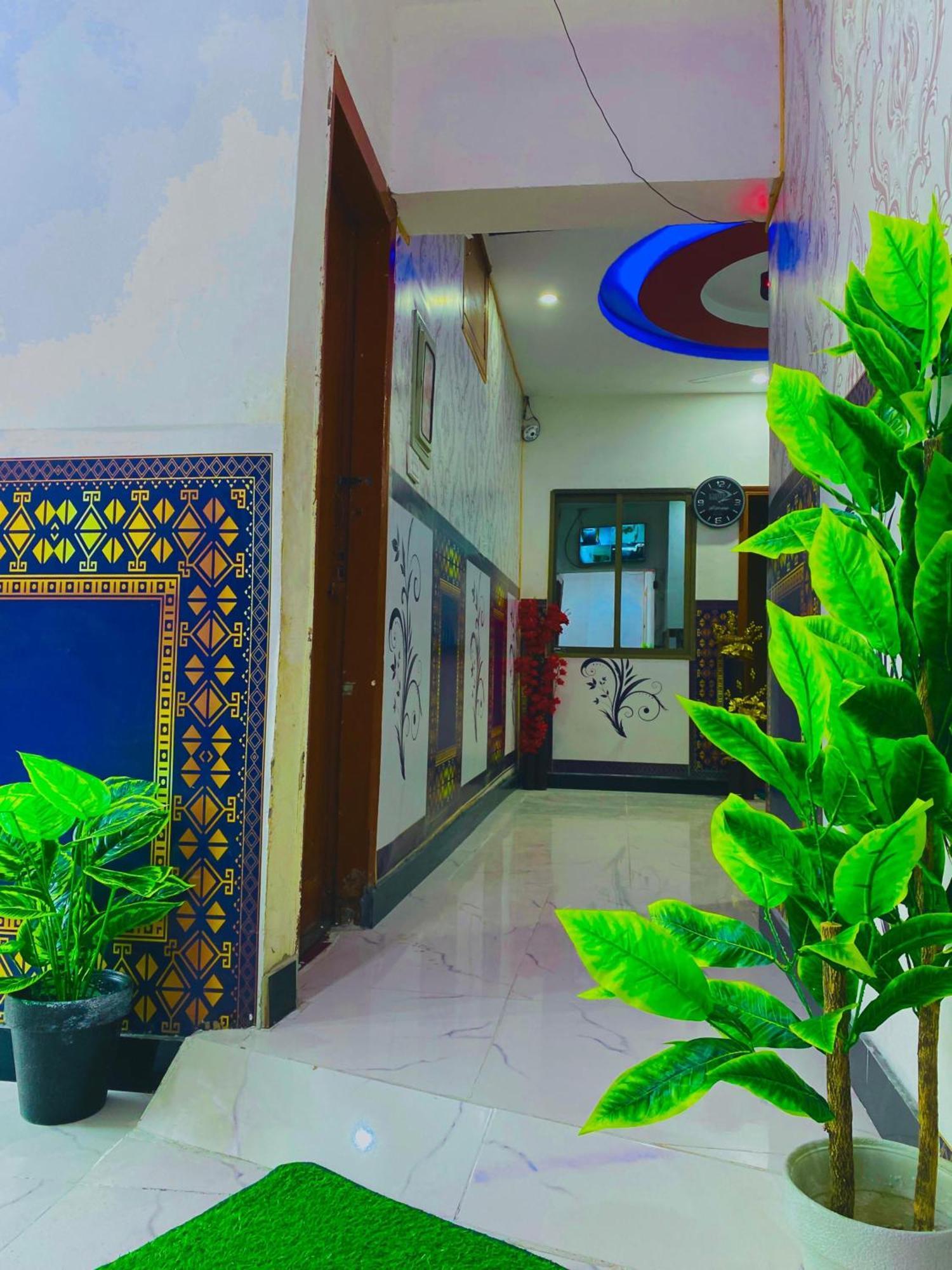 Khyber Inn Islamabad Exterior photo